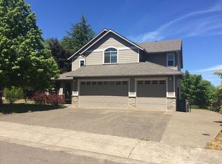 530 E Buttercup St, Yamhill, OR
