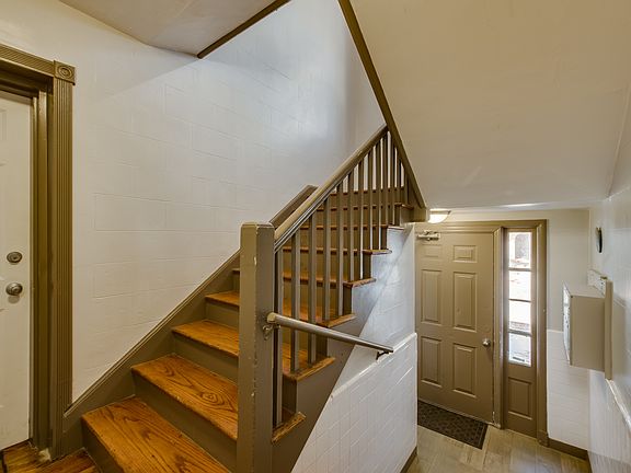 2nd image of 7260 Dartmouth Ave