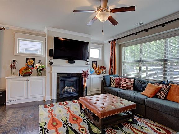 5th image of 2674 Telfair Dr SE