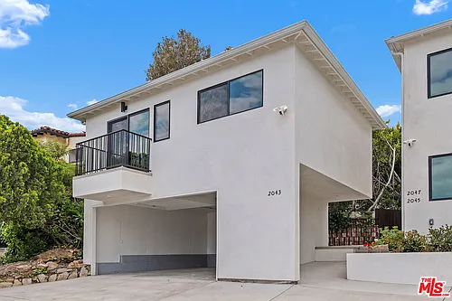 2043 Paramount Dr Photo 1