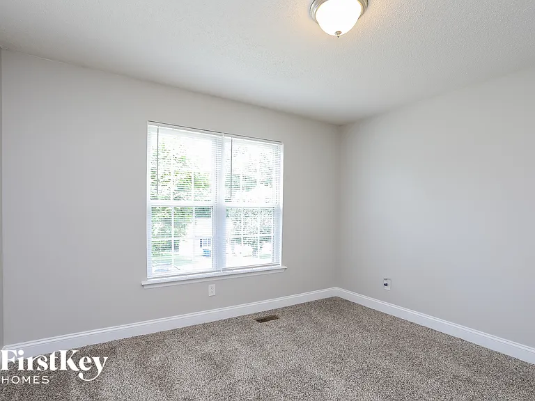 3508 Sidneys Way — Photo 11