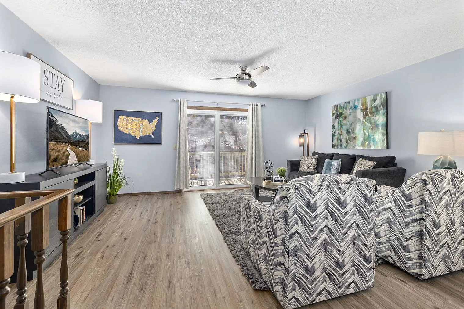 2 bed, 1.0 bath, 1184 sqft, $2,907 — Photo 1