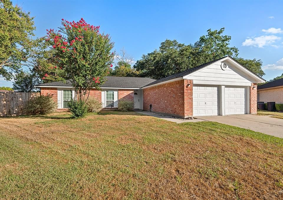 1st image of 14107 Bella Dr