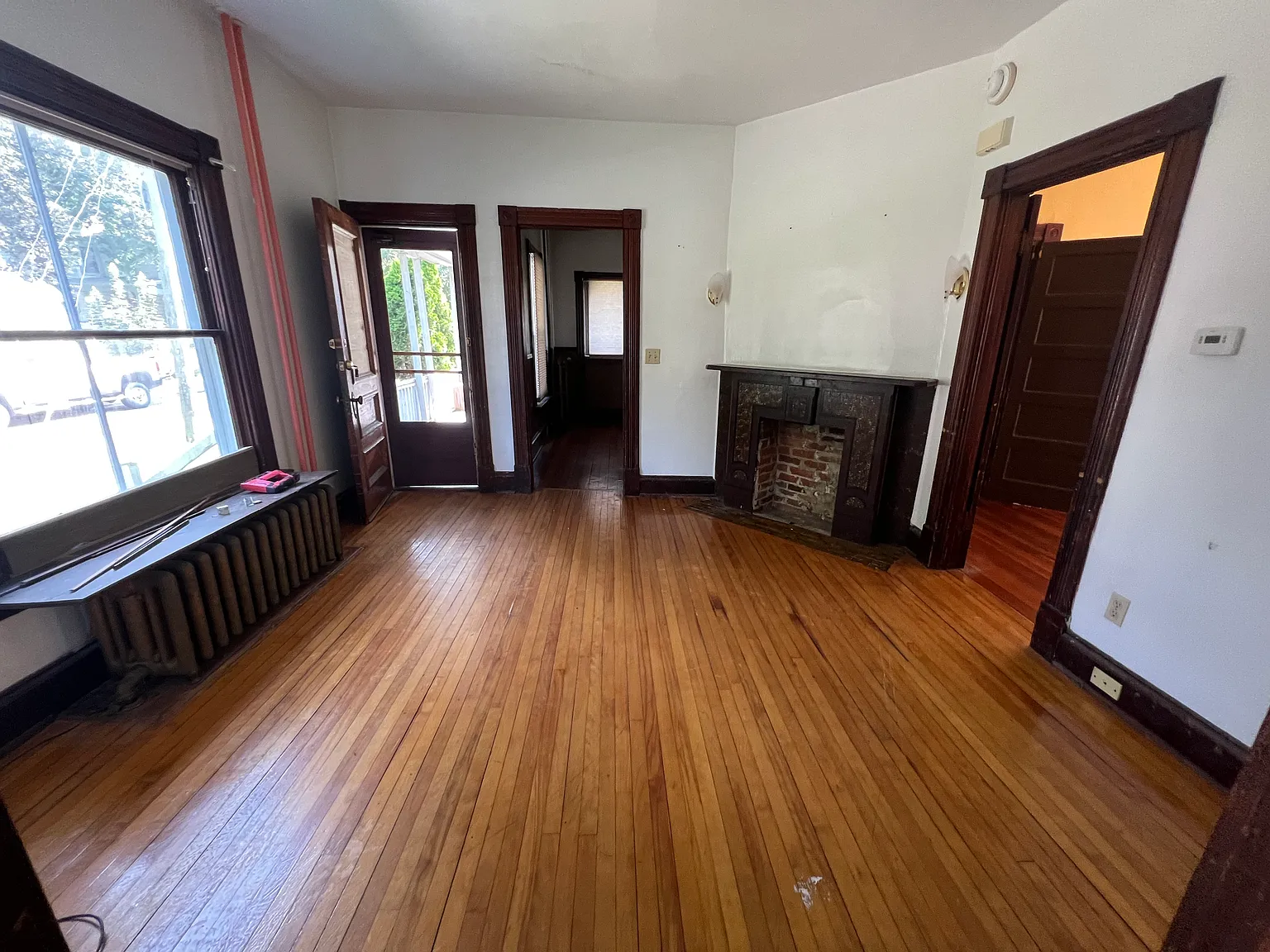 2 bed, 1000 sqft, $1,950 — Photo 3