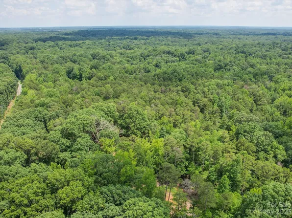 3308 Forest Lawn Dr, Matthews, NC 28104