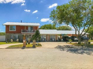 136 Lyon St, Mercedes, TX 78570