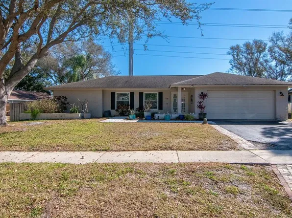 720 Hickory Ln, Palm Harbor, FL 34683