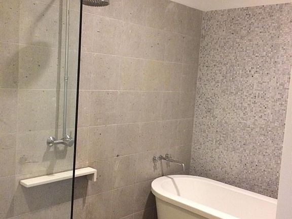 5th image of 2728 Thomson Ave Unit 521