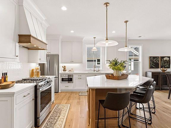 4th image of 118 Spring Farm Rd