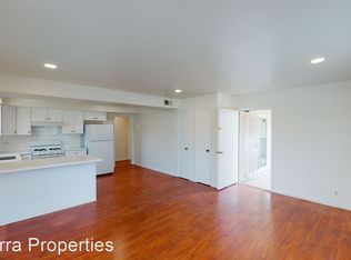 1033 Mission Dr #C, Costa Mesa, CA 92626
