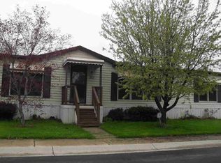 267 Braeburn St, Temperance, MI 48182