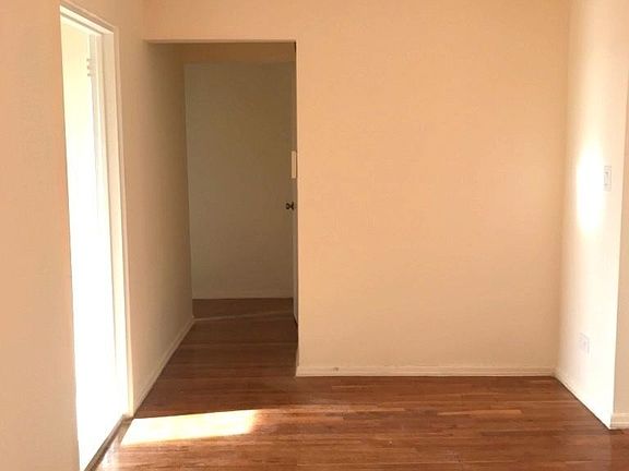 5th image of 189-14 Crocheron Ave #606