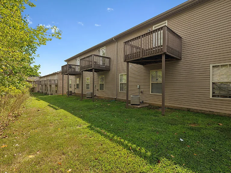 1723A Thistlewood Dr — Photo 30