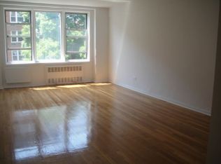 3044 35th St #2F, Astoria, NY 11103