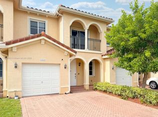 16562 SW 71st Ter, Miami, FL 33193