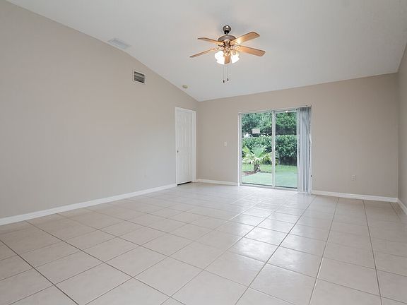 3rd image of 11012 Whitecap Dr