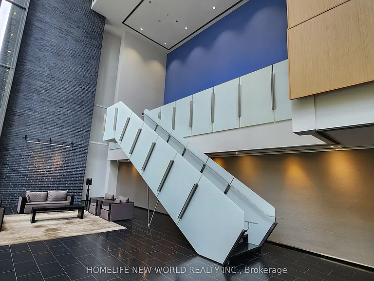 33 Charles St E #2507 — Photo 3