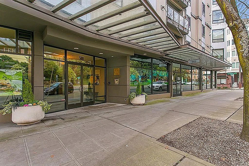 1 bed, 808 sqft, $2,195 — Photo 1