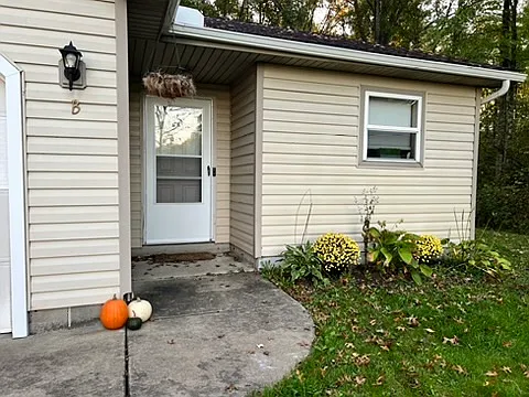 5976 Sodom Hutchings Rd #B — Photo 10