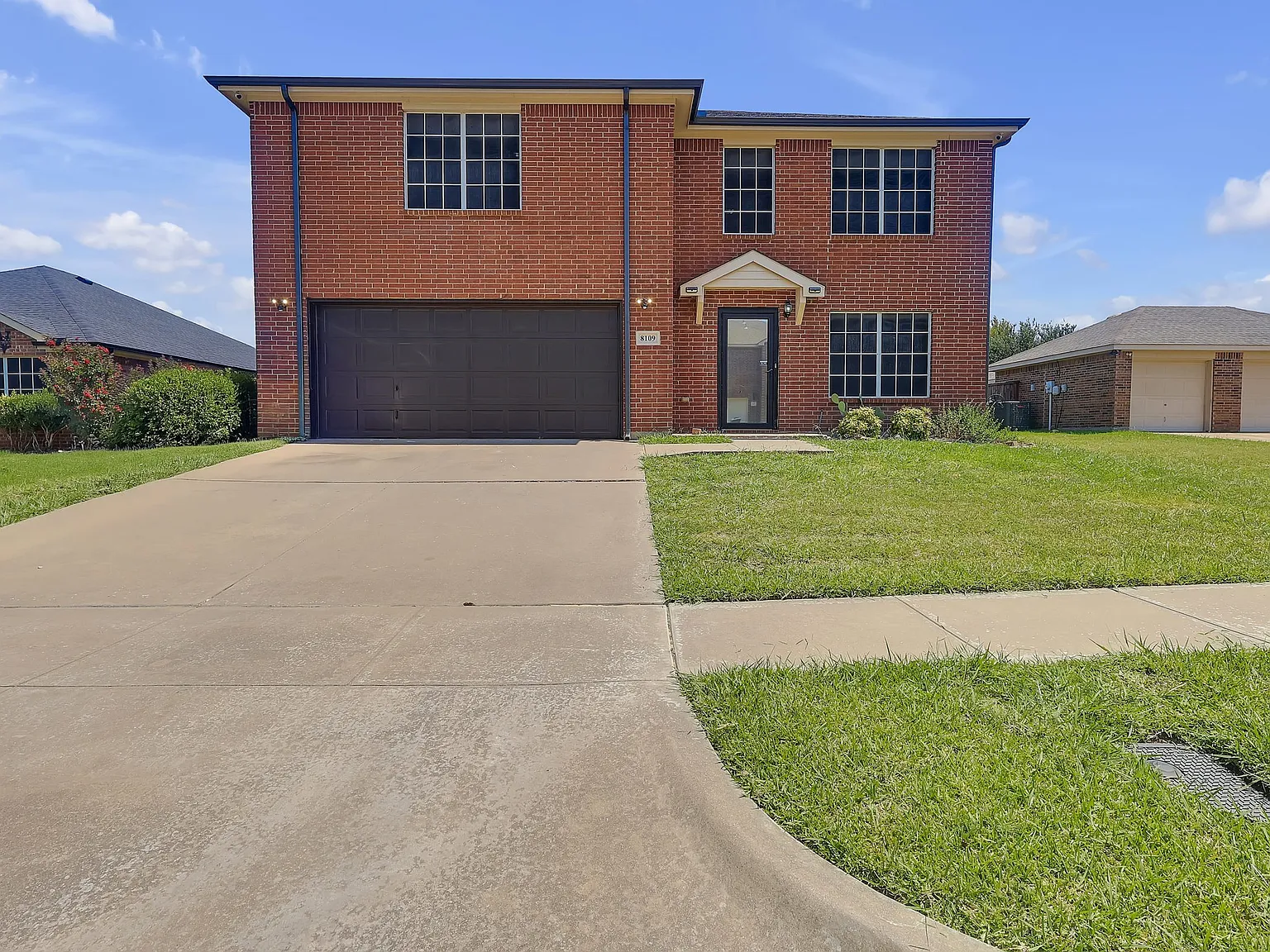 4 bed, 2653 sqft, $2,800 — Photo 1