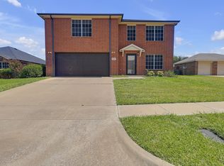 8109 Zephyr Ct, Arlington, TX 76002