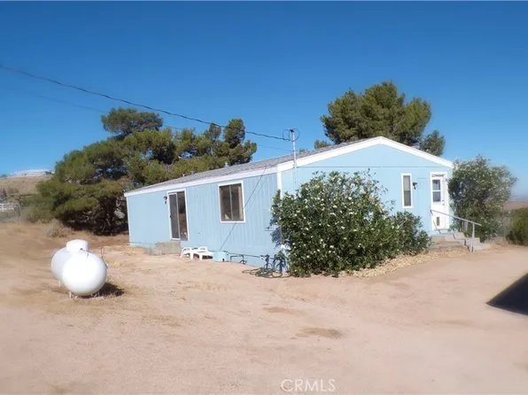 9074 Milpas Rd, Apple Valley, CA 92308