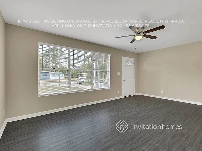 1650 Cezanne Dr W — Photo 4