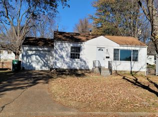 1201 Grenshaw Dr, Saint Louis, MO