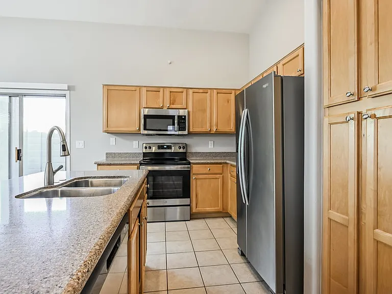 3453 W Webster Ct — Photo 6