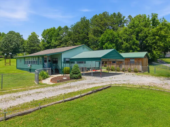 2588 Garretts Chapel Rd, Chickamauga, GA 30707