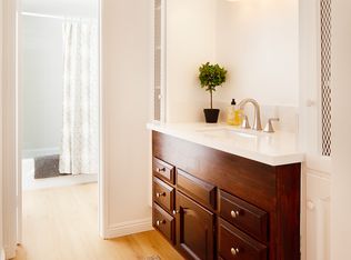 6752 Hillpark Dr APT 401, Los Angeles, CA 90068