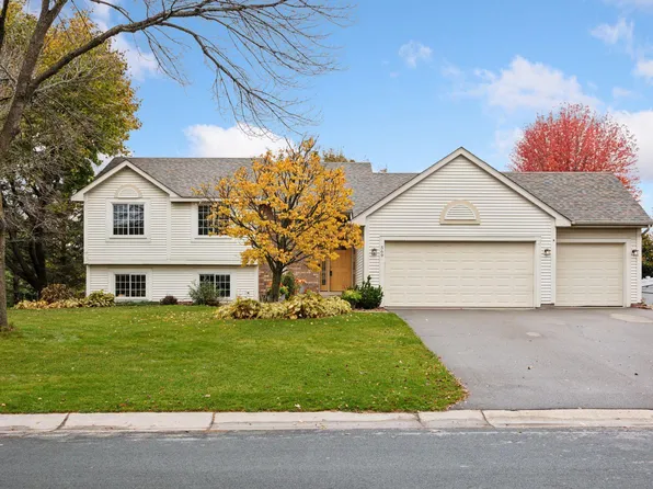 569 Coventry Pkwy, Eagan, MN 55123