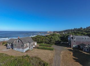 1566 NW James St, Newport, OR 97376