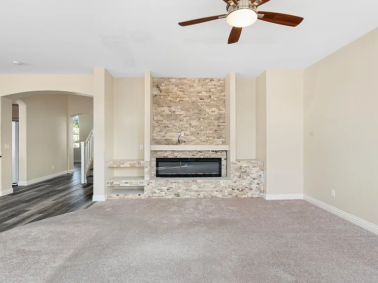 35434 N 31st Dr — Photo 21