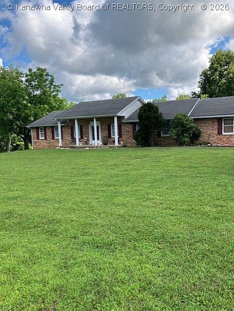 1st image of 429 Greenbrier Ests