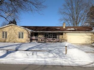 4030 Chamberlain Ave SE, Grand Rapids, MI