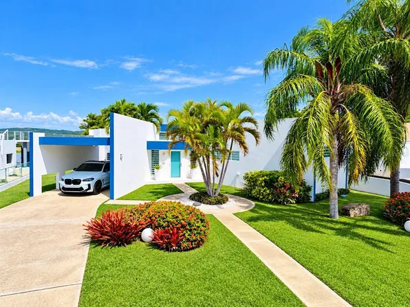 . VILLAS DE BAHIA #D-7, LAJAS, PR 00667