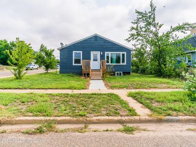 448 6th Ave W, Dickinson, ND, 58601