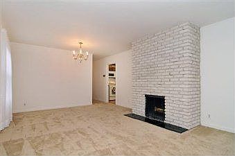 Livingroomdiningroom :: 536 B St