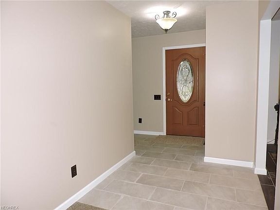 2nd image of 106 Keyser St