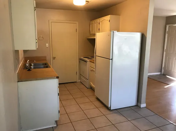 700 Vassar Court, 700 Vassar Ct APT A, College Station, TX 77840