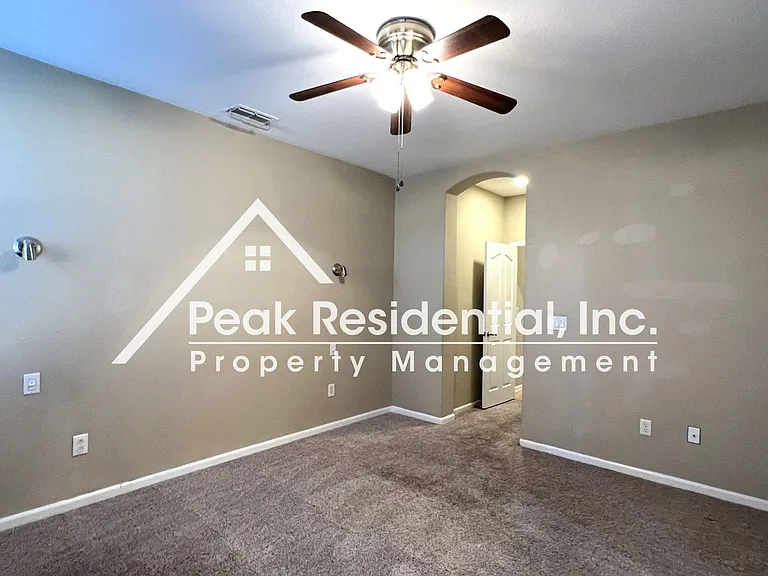 9409 Trolio Way — Photo 23