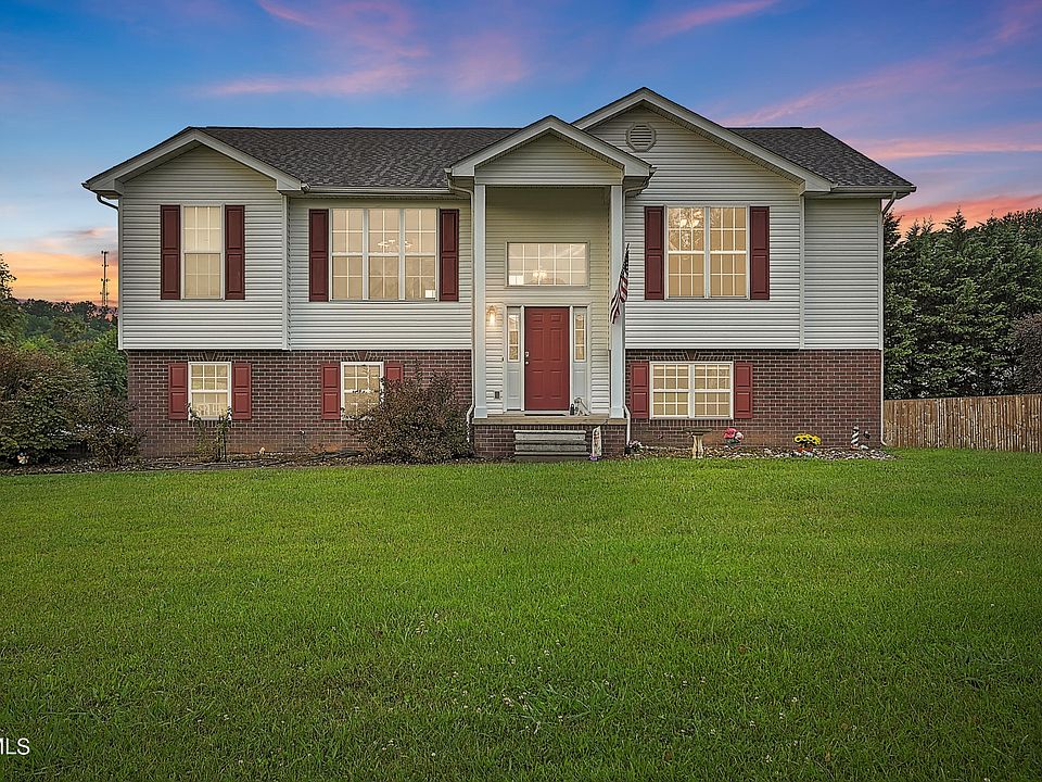 1st image of 304 Katie Ct