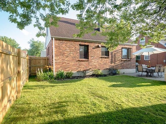 4th image of 234 Danbury Dr