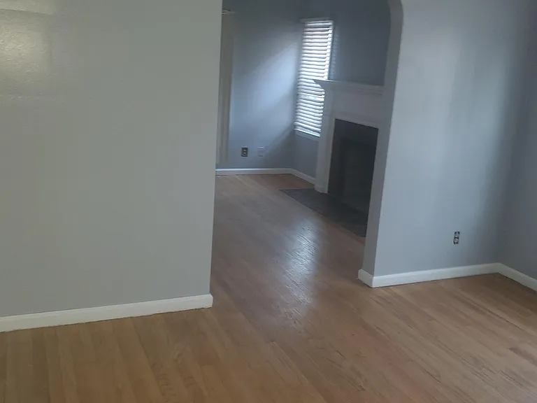 15736 Biltmore St — Photo 15
