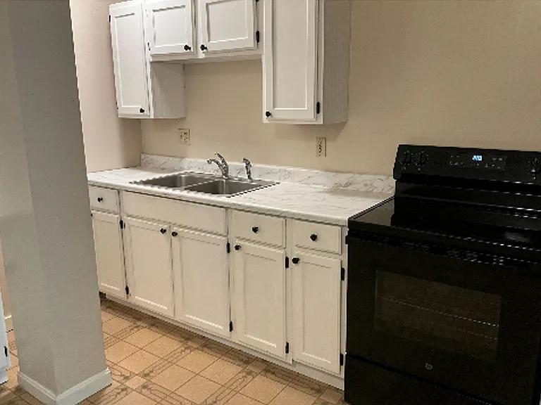 5 Butler Rd #13 — Photo 4