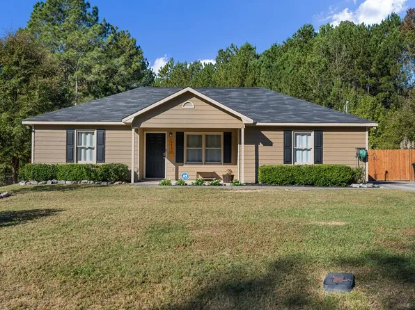 654 Lee Road 412, Phenix City, AL 36870