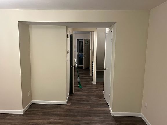 2nd image of 111 Shetland Cir