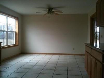 4th image of 3770 E Empire Ave
