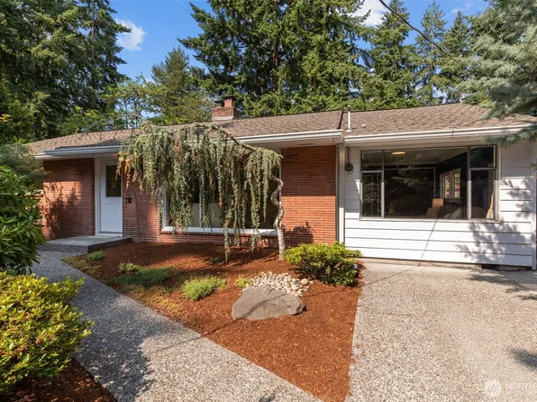 13523 23rd Place NE, Seattle, WA 98125